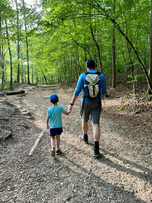 Trail Leadership: How Family Hikes Build Outdoor Skills and Deeper Bonds